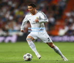 【开云体育官网】国际帆船赛激战正酣 顶尖选手逐浪争锋